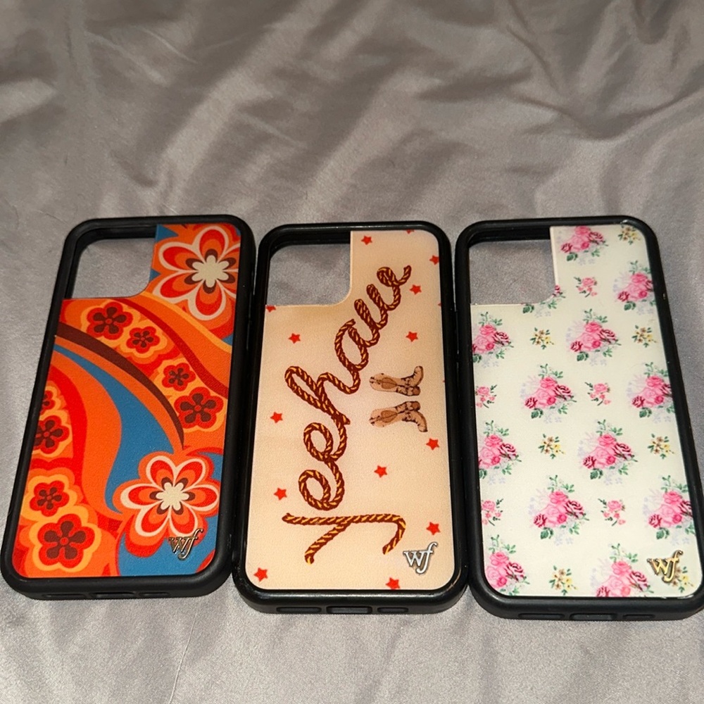 BUNDLE iPhone 12 Pro cases